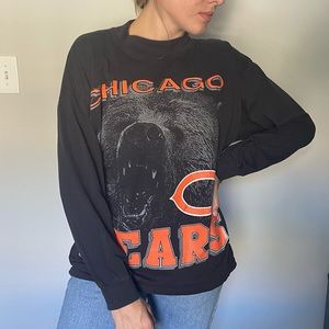 GRAPHIC CHICAGO BEARS MOCK NECK TEE